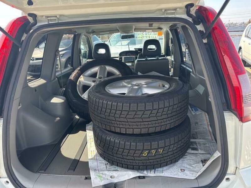 X-TRAIL
