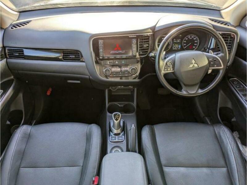 OUTLANDER PHEV