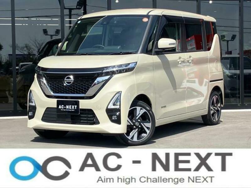 NISSAN ROOX