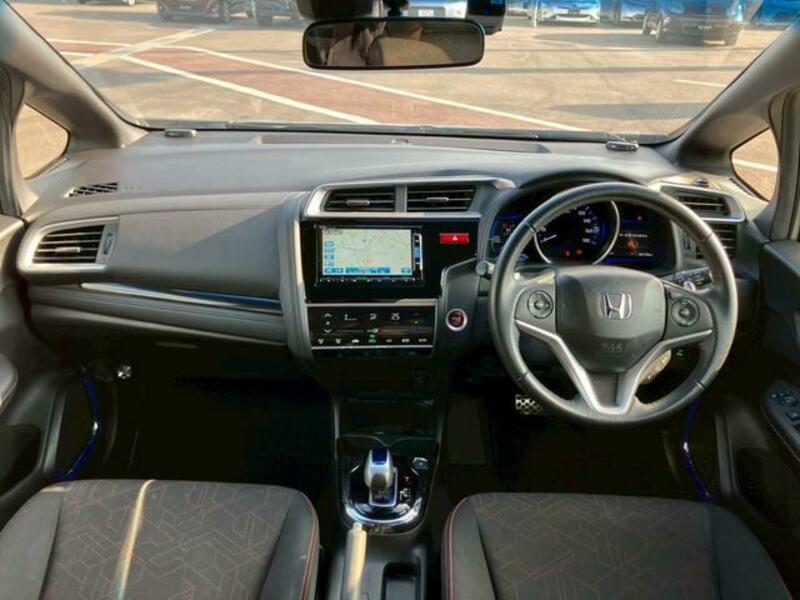 FIT HYBRID