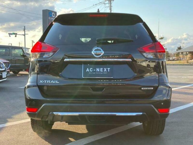 X-TRAIL