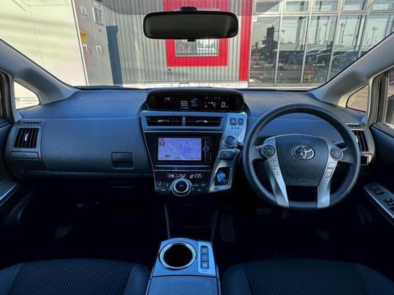 PRIUS ALPHA