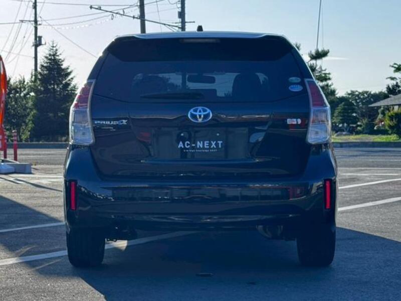 PRIUS ALPHA