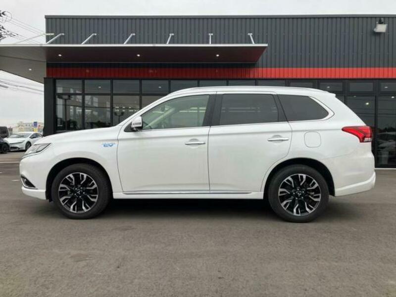 OUTLANDER PHEV