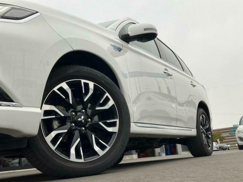 OUTLANDER PHEV