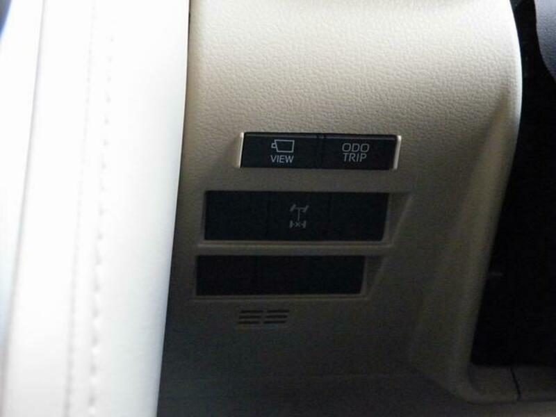 LAND CRUISER