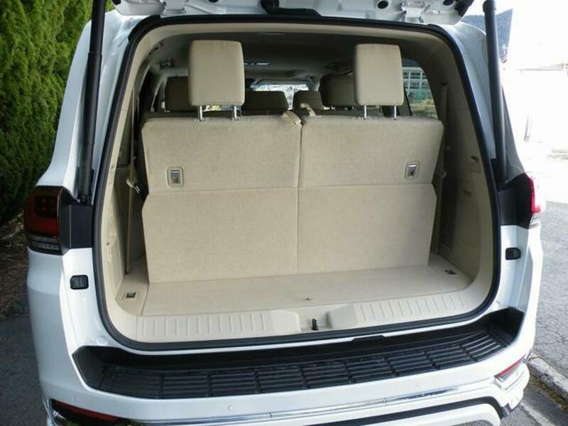 LAND CRUISER