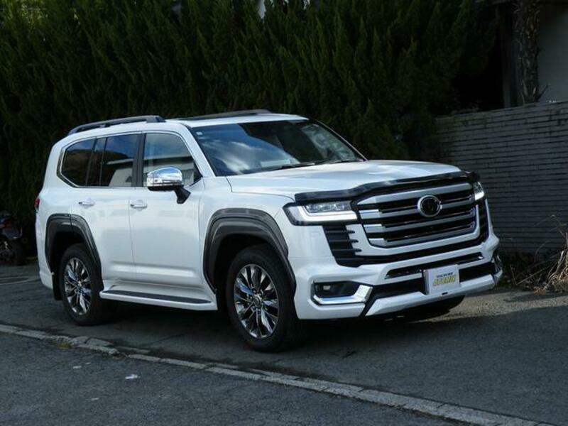 LAND CRUISER