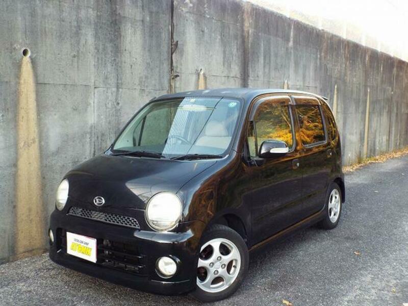 DAIHATSU MOVE LATTE