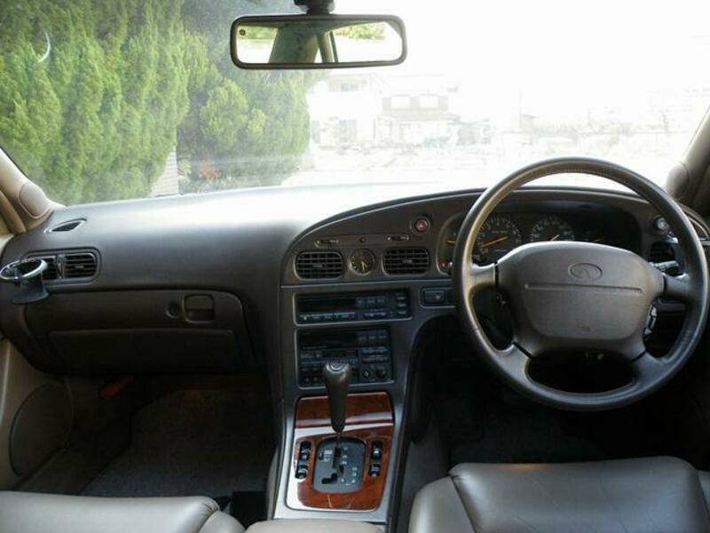 INFINITI Q45