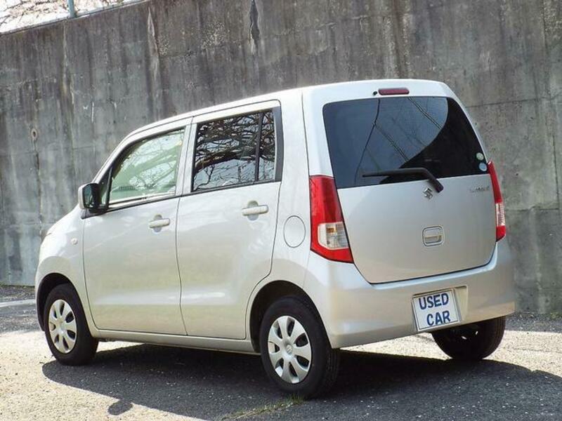 WAGON R
