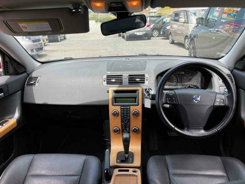 V50