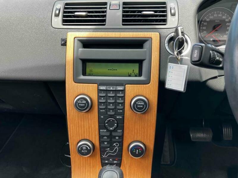 V50
