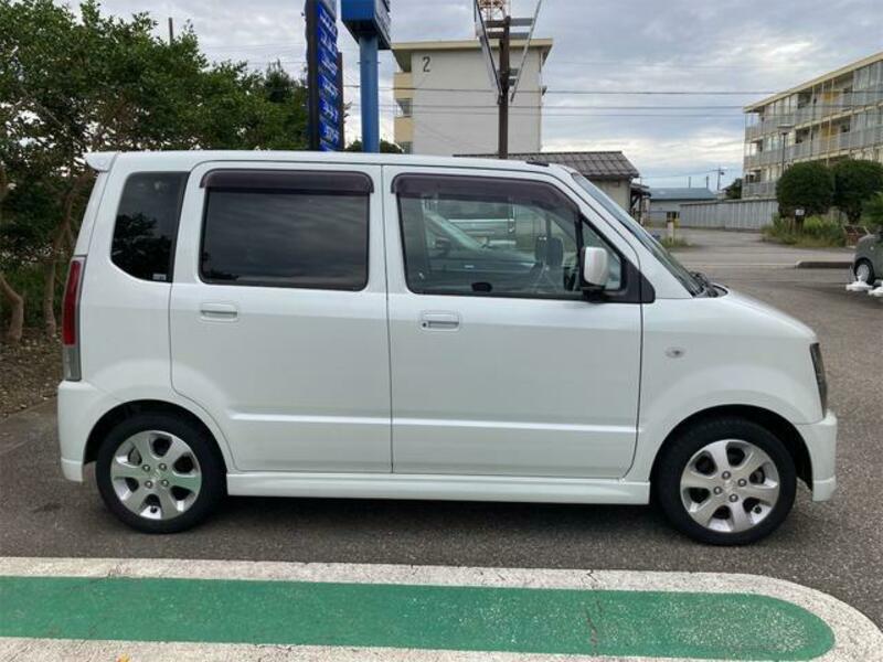 WAGON R