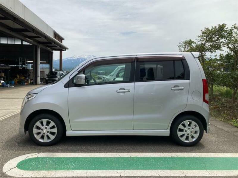 WAGON R