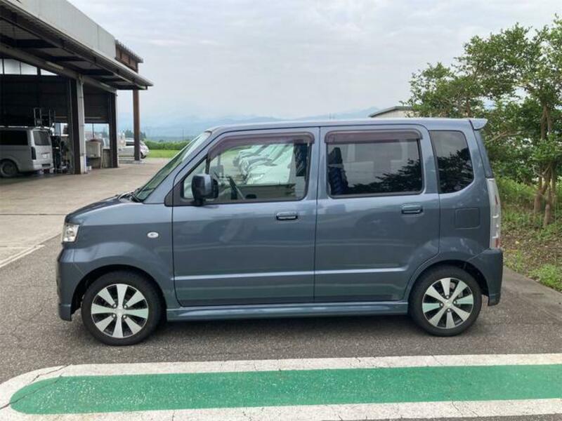 WAGON R
