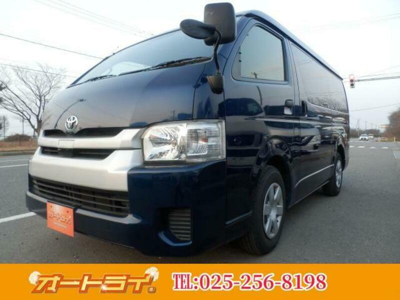 TOYOTA HIACE WAGON