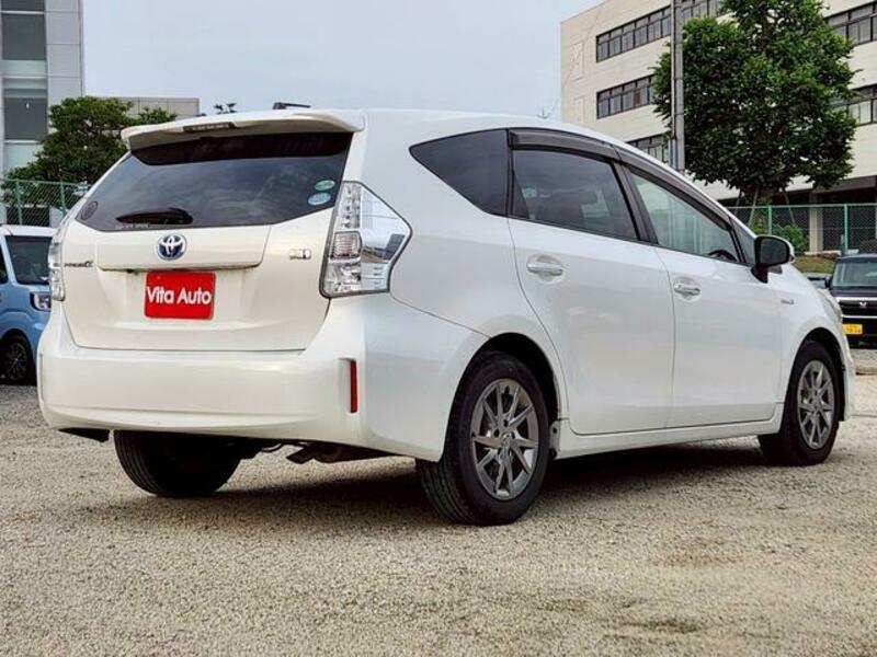 PRIUS ALPHA