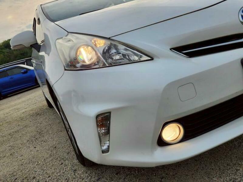 PRIUS ALPHA