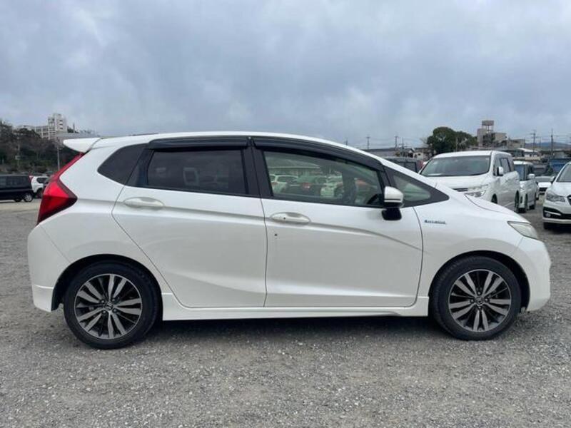 FIT HYBRID