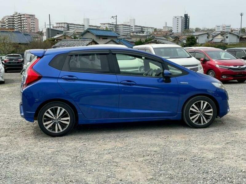 FIT HYBRID