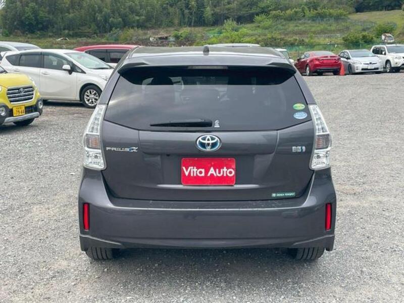 PRIUS ALPHA