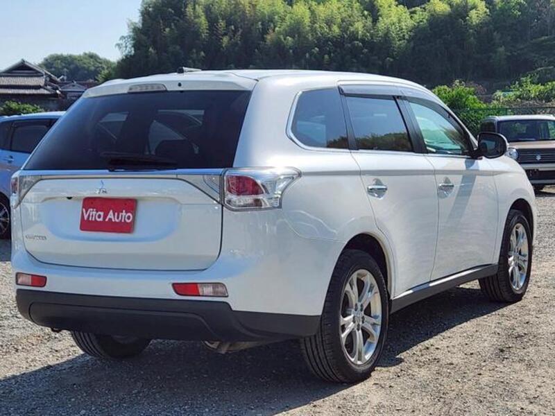 OUTLANDER