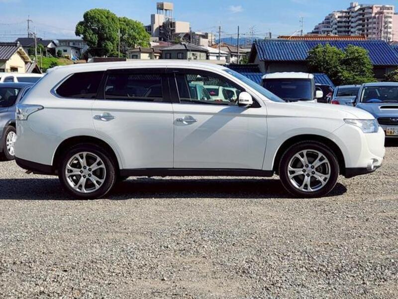 OUTLANDER