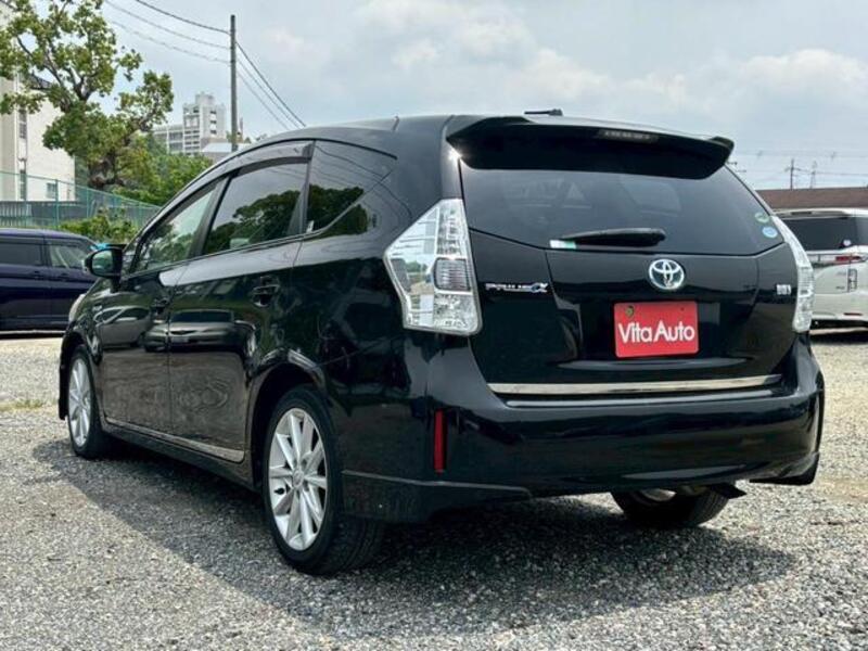PRIUS ALPHA