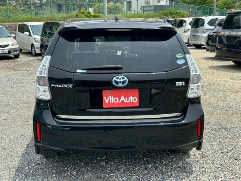 PRIUS ALPHA
