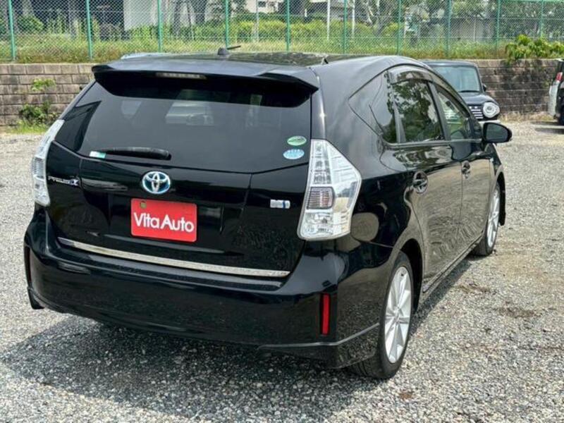 PRIUS ALPHA