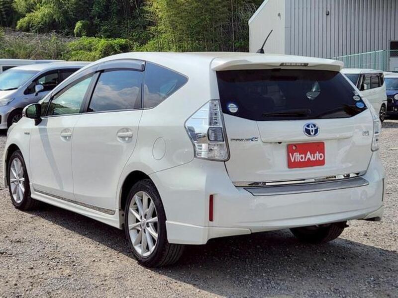 PRIUS ALPHA