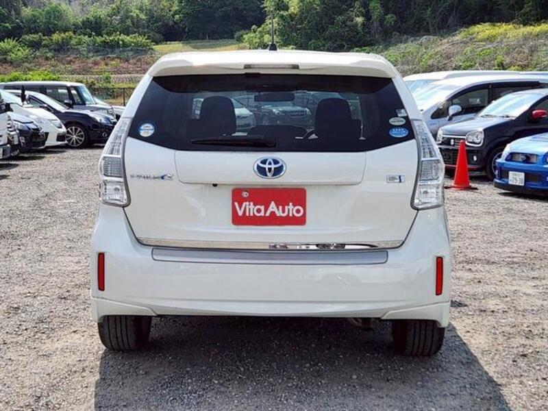 PRIUS ALPHA