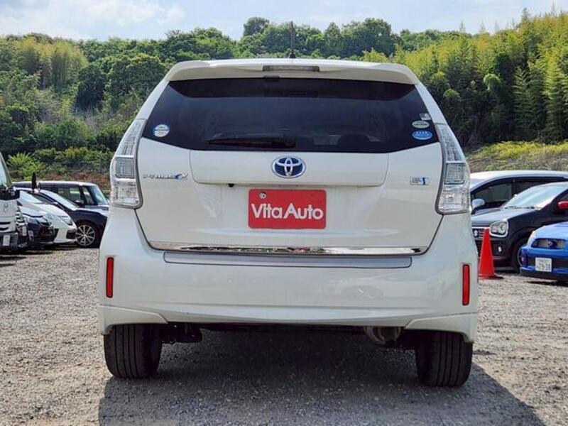 PRIUS ALPHA