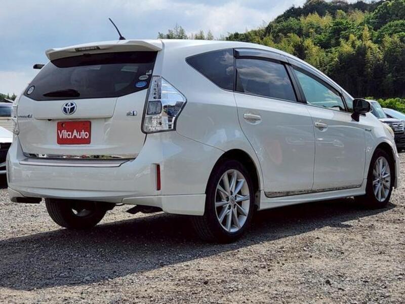 PRIUS ALPHA