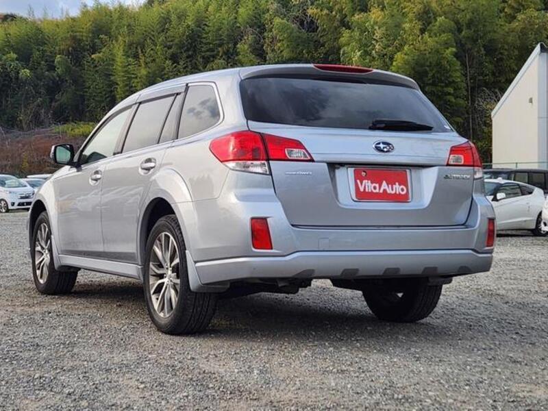 LEGACY OUTBACK