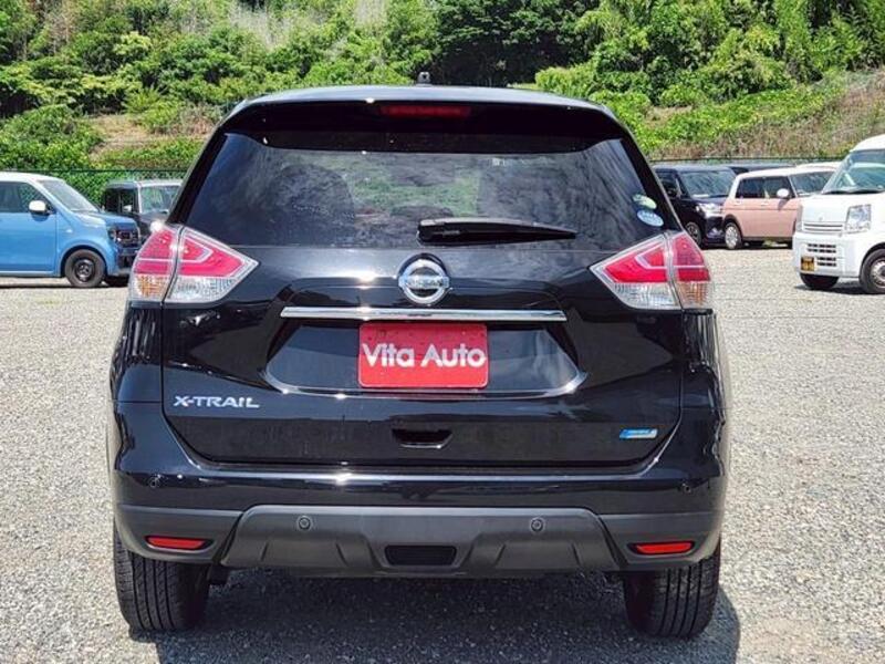 X-TRAIL