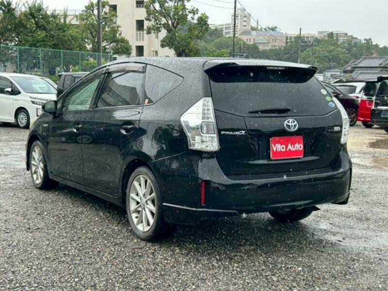 PRIUS ALPHA