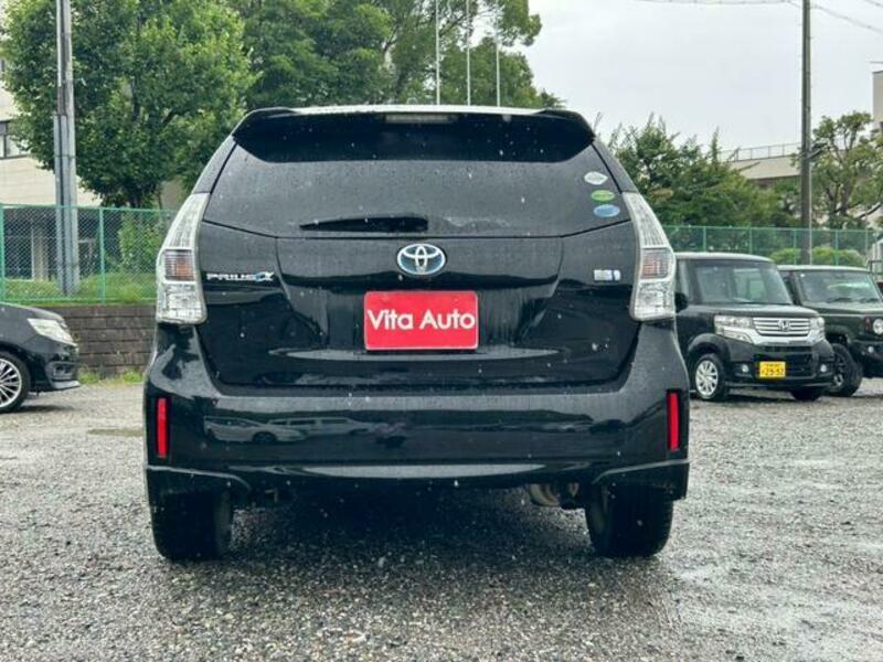 PRIUS ALPHA