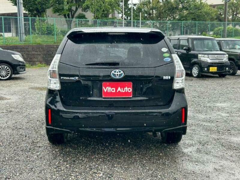 PRIUS ALPHA