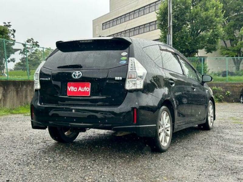 PRIUS ALPHA