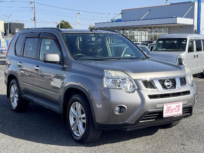 X-TRAIL