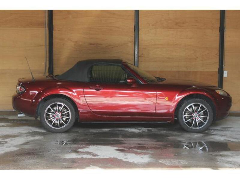ROADSTER