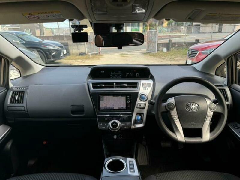 PRIUS ALPHA