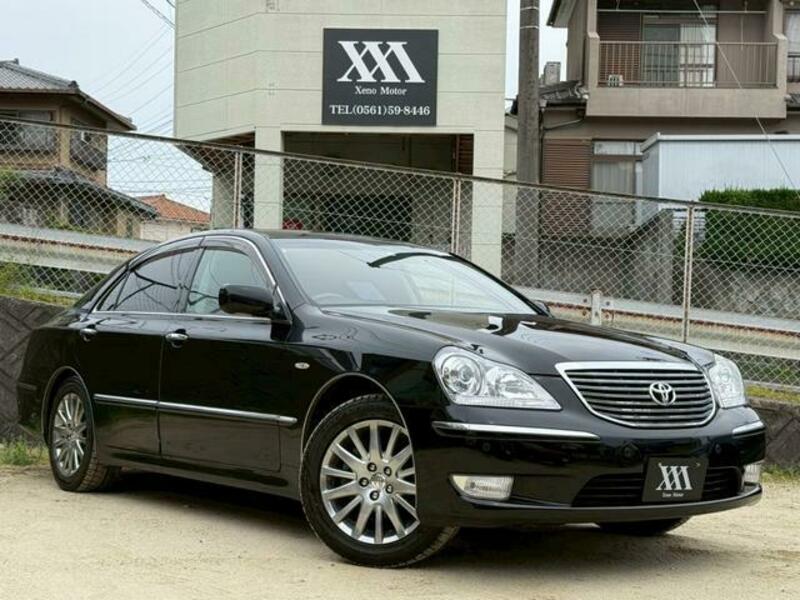 TOYOTA CROWN MAJESTA