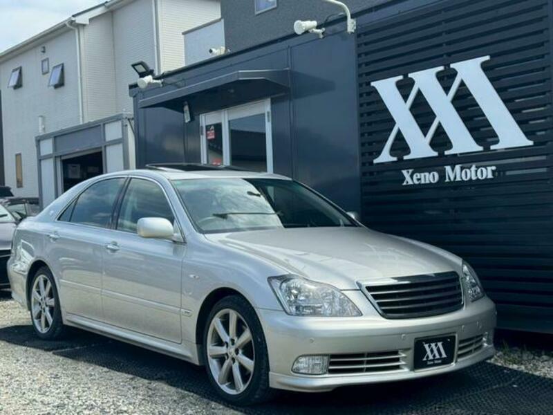 TOYOTA CROWN