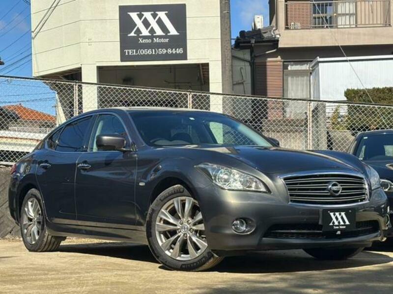 NISSAN FUGA