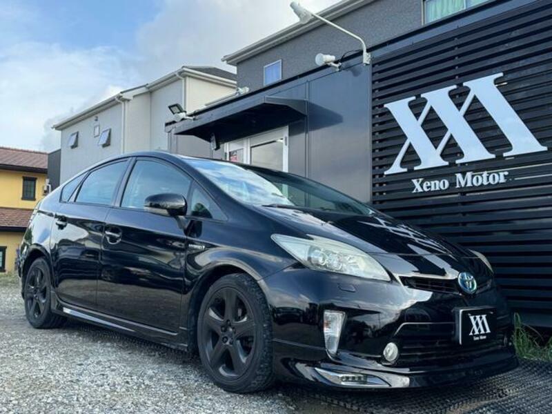 TOYOTA PRIUS