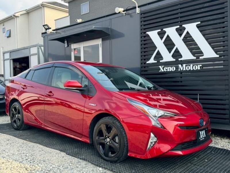 TOYOTA PRIUS
