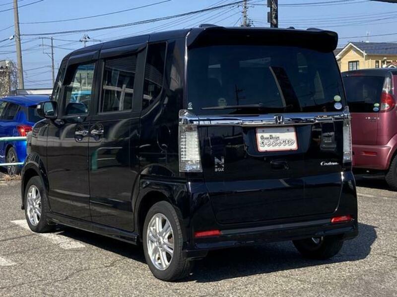 N BOX CUSTOM